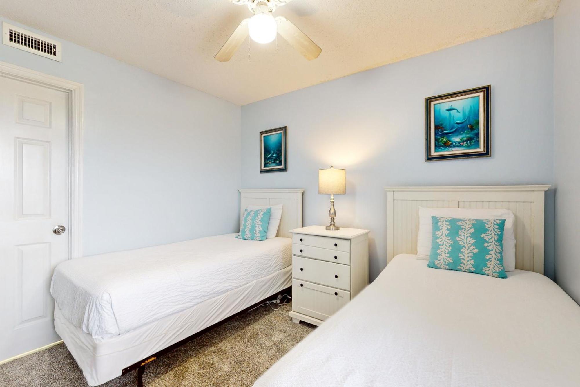 Pelican Beach Resort III Дестин Экстерьер фото